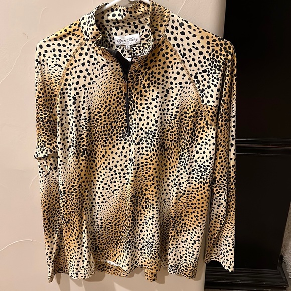 sports haley Tops - Leopard print long sleeve shirt